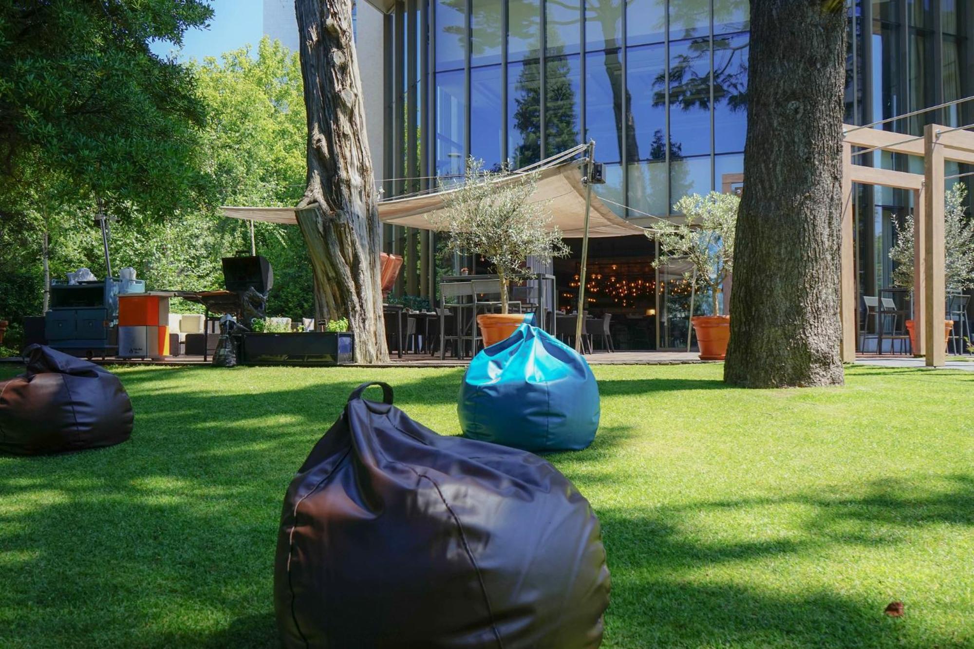 Crowne Plaza Porto By Ihg Hotel Bagian luar foto The campus of the University of Luxembourg
