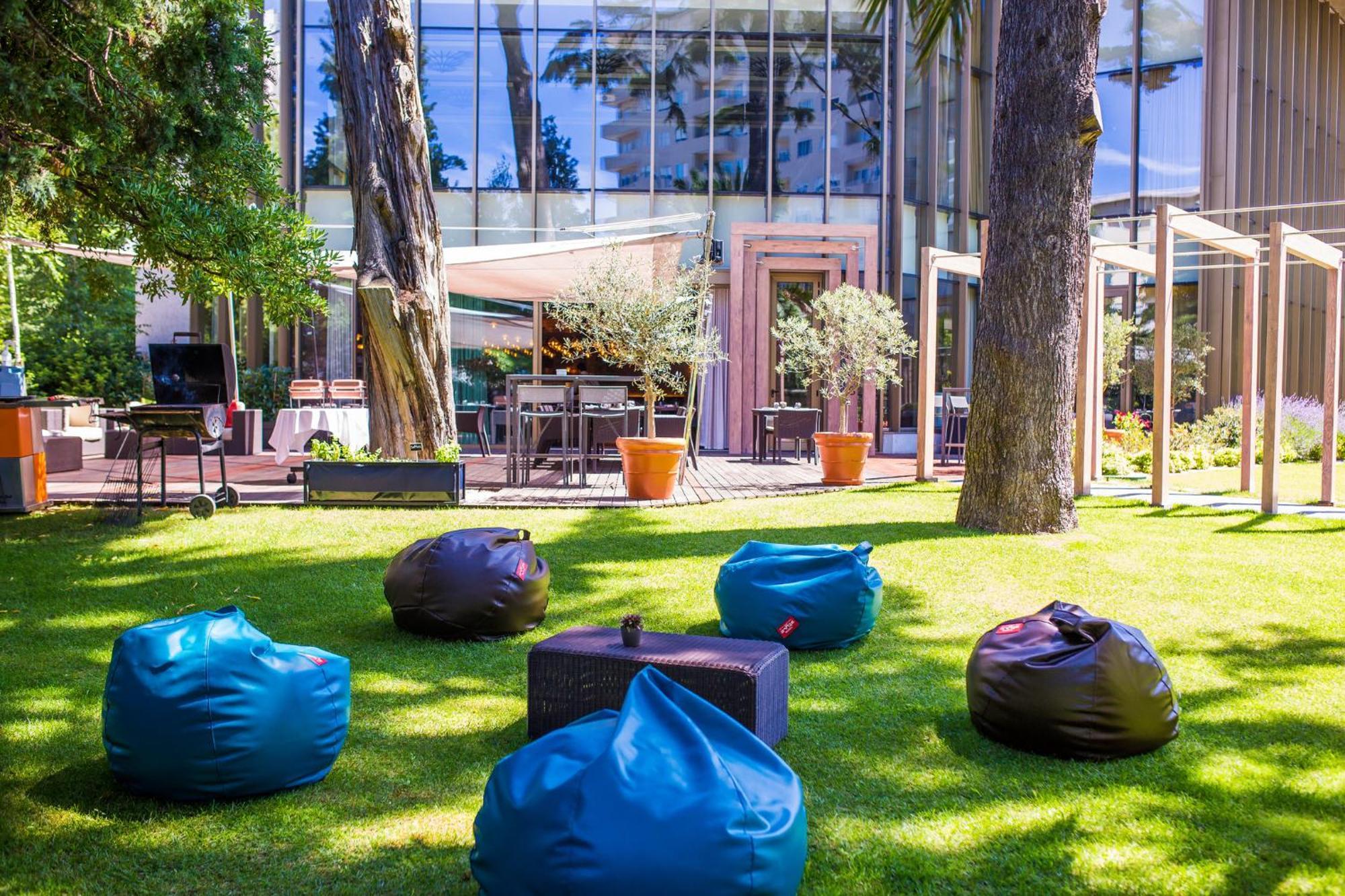 Crowne Plaza Porto By Ihg Hotel Bagian luar foto The campus of the University of Novi Sad